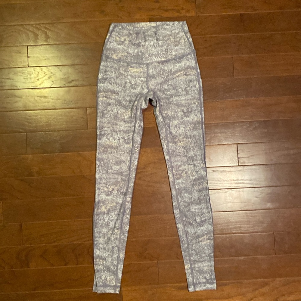 Lululemon Wunder Under High Rise - Size 4